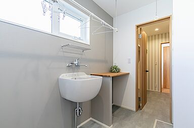 株式会社 芹工務店の施工事例「立地を活かしたプランで夢と理想を叶えた住まい」の画像6