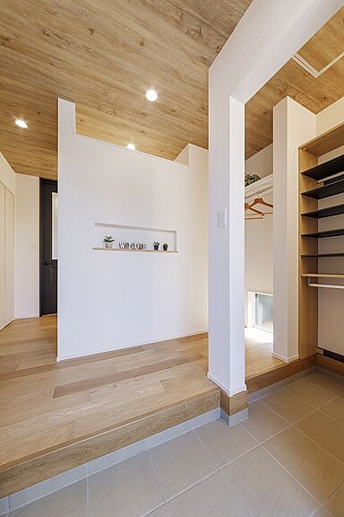 株式会社 芹工務店の施工事例「太陽光を搭載し家事動線にこだわった 環境と家事にやさしい住まい」の画像7