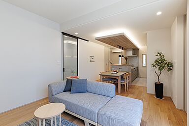 株式会社 芹工務店の施工事例「平屋感覚で暮らせる富士山の見える家」の画像2