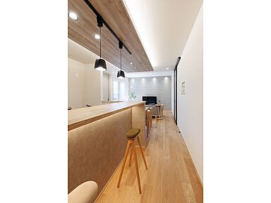 株式会社 芹工務店の施工事例「平屋感覚で暮らせる富士山の見える家」の画像4