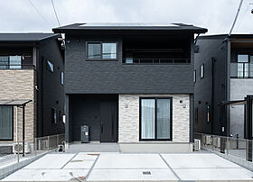 遠鉄ホーム 掛川住宅プラザの施工事例「規格住宅だからこそ夫婦のアイデアが満載! 広くて温かい、家族がひとつになれる場所」の画像1