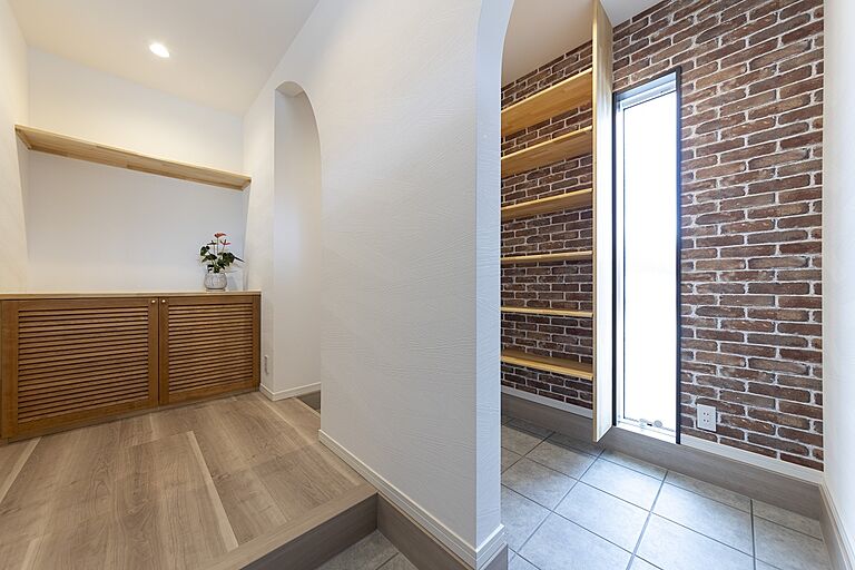 ハヤカワホームの公式画像_玄関6