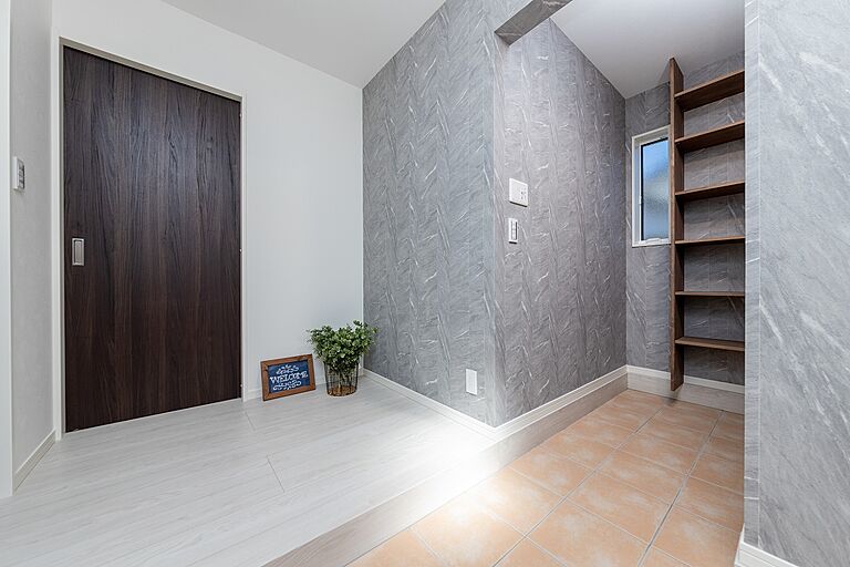 ハヤカワホームの公式画像_玄関5