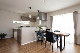 ハヤカワホームの施工事例「【51坪×2階建】ガレージハウス&遊び心溢れるスキップフロア」の画像3