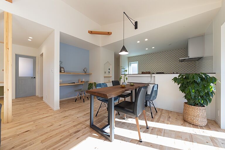 ハヤカワホームの公式画像_リビング5