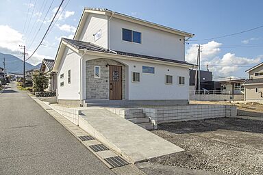 ハヤカワホームの施工事例「【36坪×2階建】毎日がもっと楽しくなる、くつろぎの家」の画像