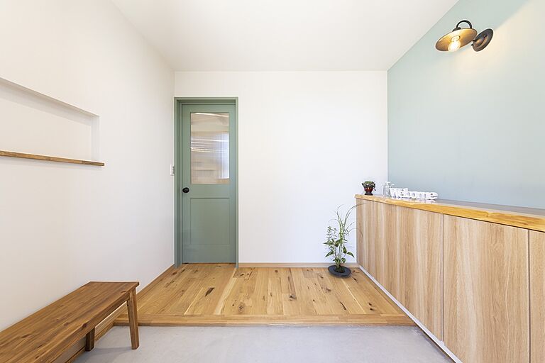 ハヤカワホームの公式画像_玄関2