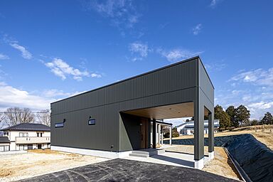 ハヤカワホームの施工事例「【37坪×平屋】吹抜けの開放感とスキップフロアの遊び心がある家」の画像