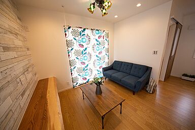 ハヤカワホームの施工事例「【28坪×2階建】ぐるっと回れて、みんなが集まる家」の画像2