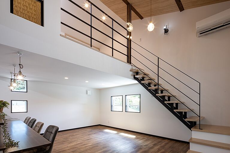 ハヤカワホームの公式画像_リビング3