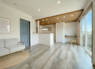 シンプルモダンスタイルのリビング Daiei Home (株)大栄の事例画像