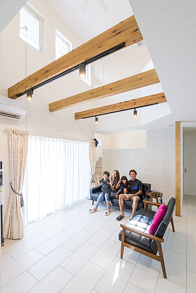 シンプルモダンスタイルのリビング 株式会社エヌハウスの事例画像