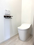 シンプルモダンスタイルのトイレ 株式会社エヌハウスの事例画像