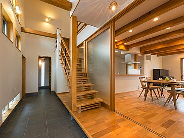 無添加住宅エスサイクル設計の施工事例「大きな土間のある自然素材の家」の画像