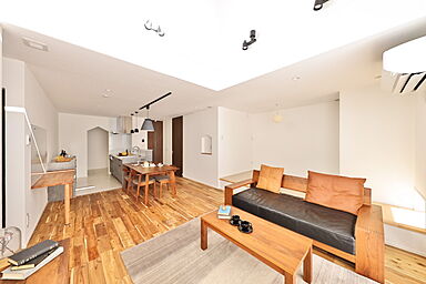 タカノホームの施工事例「一体感を感じるLDKや自分空間でみんなの楽しみあふれる家」の画像2