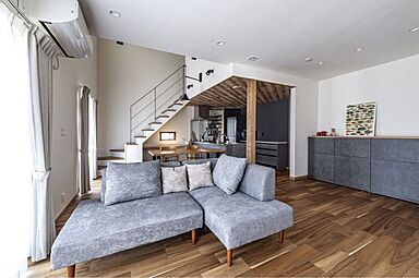 WITHDOM建築設計 大阪スタジオの施工事例「【35坪×2階建】アトリエ建築家と造ったこだわりのデザイン住宅」の画像2