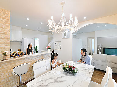 クレバリーホーム湘南店の施工事例「N様邸 理想の間取りと空間デザインでボタニカルな暮らしを楽しむ住まい」の画像