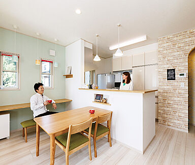 クレバリーホーム湘南店の施工事例「H様邸 外壁タイル・性能・デザインにこだわり20代で叶えた太陽光発電住宅」の画像1