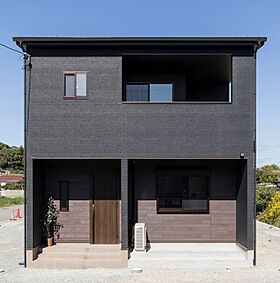 ほっとほーむの施工事例「【姫路/寝室1階/シンプル/半平屋】寝室は1階に、大工さんが考えた自分のお家」のメイン画像
