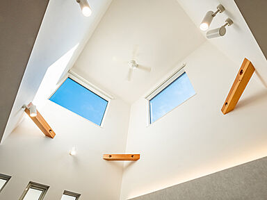 イデキョウホーム株式会社の施工事例「冬も夏も薄着で快適に過ごせる「全館空調&屋上庭園付きの省エネ住宅」」の画像3