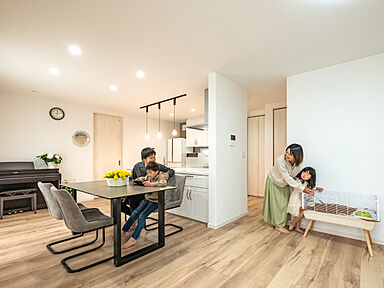 イデキョウホーム株式会社の施工事例「食育も庭育も。夢に描いた暮らしが実現♪」の画像1