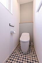カフェスタイルのトイレ イデキョウホーム株式会社の事例画像
