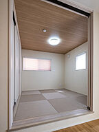 シンプルモダンスタイルの和室 イデキョウホーム株式会社の事例画像