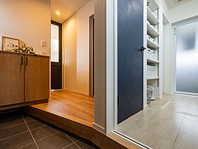 イデキョウホーム株式会社の施工事例「夫婦で料理も、テレワークも、全館空調の家でおうち時間を満喫中」の画像3