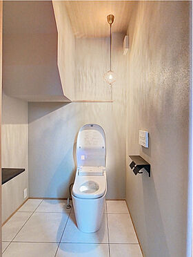 イデキョウホーム株式会社の施工事例「無垢材の床とアクセント天井が彩る、落ち着きのある住まい」の画像7