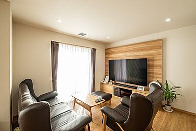 イデキョウホーム株式会社の施工事例「一年中Tシャツで快適。全館空調で“息が白くなる家”からの大変身」の画像3