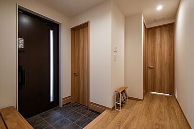 イデキョウホーム株式会社の施工事例「一年中Tシャツで快適。全館空調で“息が白くなる家”からの大変身」の画像6