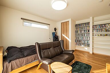 イデキョウホーム株式会社の施工事例「一年中Tシャツで快適。全館空調で“息が白くなる家”からの大変身」の画像7