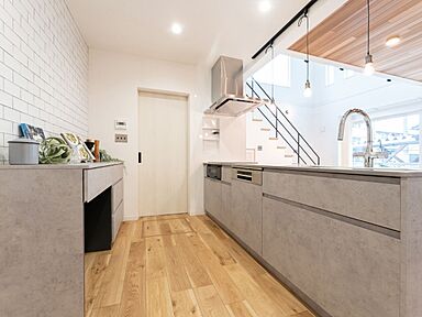 JOIN US HOME (ジョイナスホーム)の施工事例「【名古屋市/家事ラク/ナチュラル/】海外製食洗機と暮らす爽やかな家」の画像5