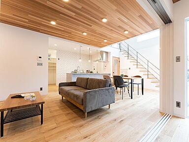 JOIN US HOME (ジョイナスホーム)の施工事例「【名古屋市/家事ラク/ナチュラル/】海外製食洗機と暮らす爽やかな家」の画像9