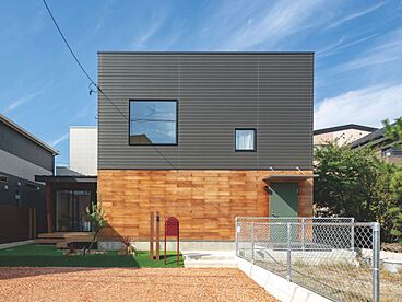 JOIN US HOME (ジョイナスホーム)の施工事例「【弥富市/吹き抜け/アメリカンスタイル】ZERO-CUBE FREAK’S」の画像