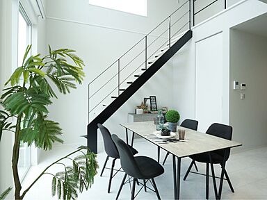 JOIN US HOME (ジョイナスホーム)の施工事例「【木曽岬町/ホテルライク/重厚感】白基調の広々LDKで、上質で明るい毎日を」の画像7