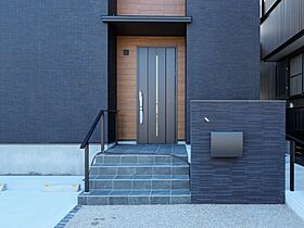 JOIN US HOME (ジョイナスホーム)の施工事例「【名古屋市/二世帯/総タイル/重厚感】二世帯で暮らす総タイル張りの温もりのある家」の画像10