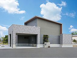 JOIN US HOME (ジョイナスホーム)の施工事例「【弥富市/ガレージ/ホテルライク/重厚感】開放感あるインナーガレージ住宅」の画像