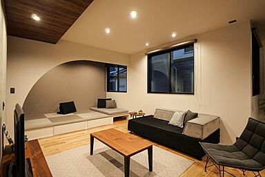 JOIN US HOME (ジョイナスホーム)の施工事例「【蟹江町/こだわりキッチン/家事動線】大人モダンナチュラルハウス」の画像1