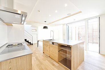 オーガニックハウス名古屋東の施工事例「インナーテラスで四季を感じる邸宅」の画像