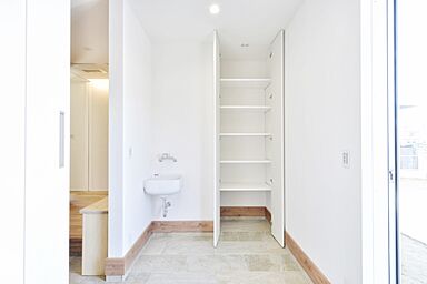 オーガニックハウス名古屋東の施工事例「インナーテラスで四季を感じる邸宅」の画像2