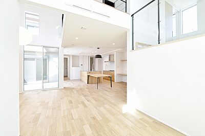 シンプルモダンスタイルのリビング オーガニックハウス名古屋東の事例画像