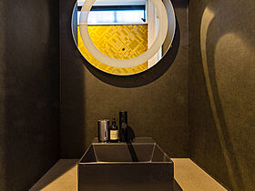 REGALO建築設計の施工事例「【インナーガレージ/高気密高断熱/4LDK】ガレージのあるラグジュアリーな家」の画像6