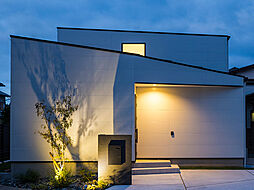 REGALO建築設計の施工事例「【高気密高断熱】自分の時間も家族の時間も大切にした「コの字型」の家」の画像