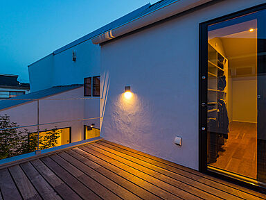 REGALO建築設計の施工事例「【高気密高断熱/2LDK】木と石を表現。子ども達がのびのび遊べる中庭がある家」の画像6