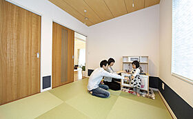 大東住宅株式会社の施工事例「ナチュラルな色合いの箱型の家。爽やかな風を感じる住み心地」の画像4