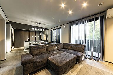 大東住宅株式会社の施工事例「高性能&工夫満載なプランで家事をラクにするホテルライクなお家」の画像1