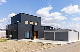 家'Sハセガワ株式会社の施工事例「Bellenale【妙高市・間接照明・回遊家事動線・オシャレ・ガレージ】」のメイン画像