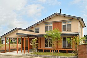 家'Sハセガワ株式会社の施工事例「kirakuza憩【上越市・インナーガレージ・薪ストーブ・吹抜け】」の画像4