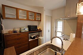 徳栄建設株式会社の施工事例「カフェ気分の家」の画像1